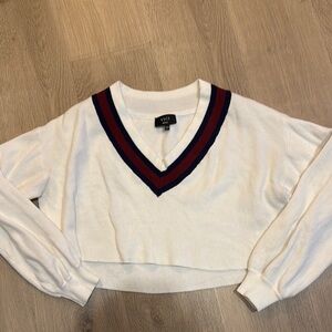 Vici White V-Neck Cropped Sweater